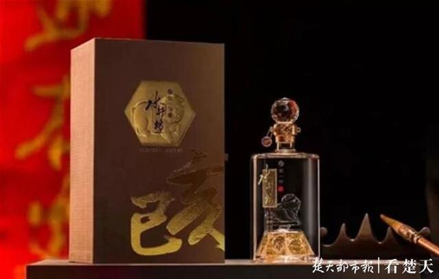 疫情冲击下白酒行业开始加速洗牌，水井坊上半年净利润骤降近70%